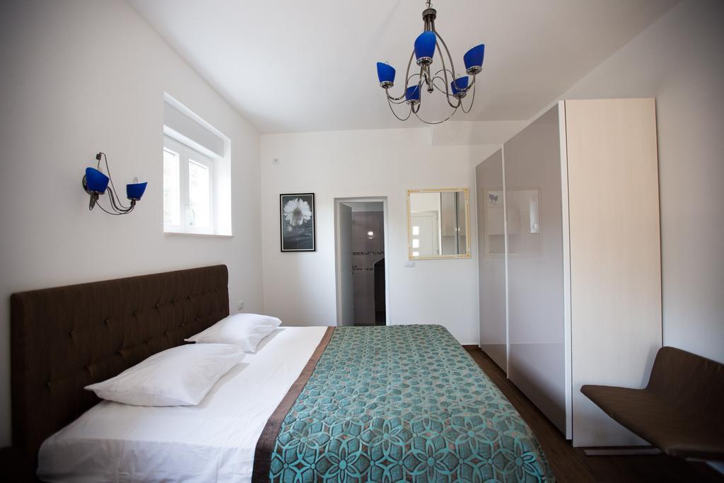 Aida Apartments And Rooms For Couples And Families Free Parking Dubrovnik Phòng bức ảnh