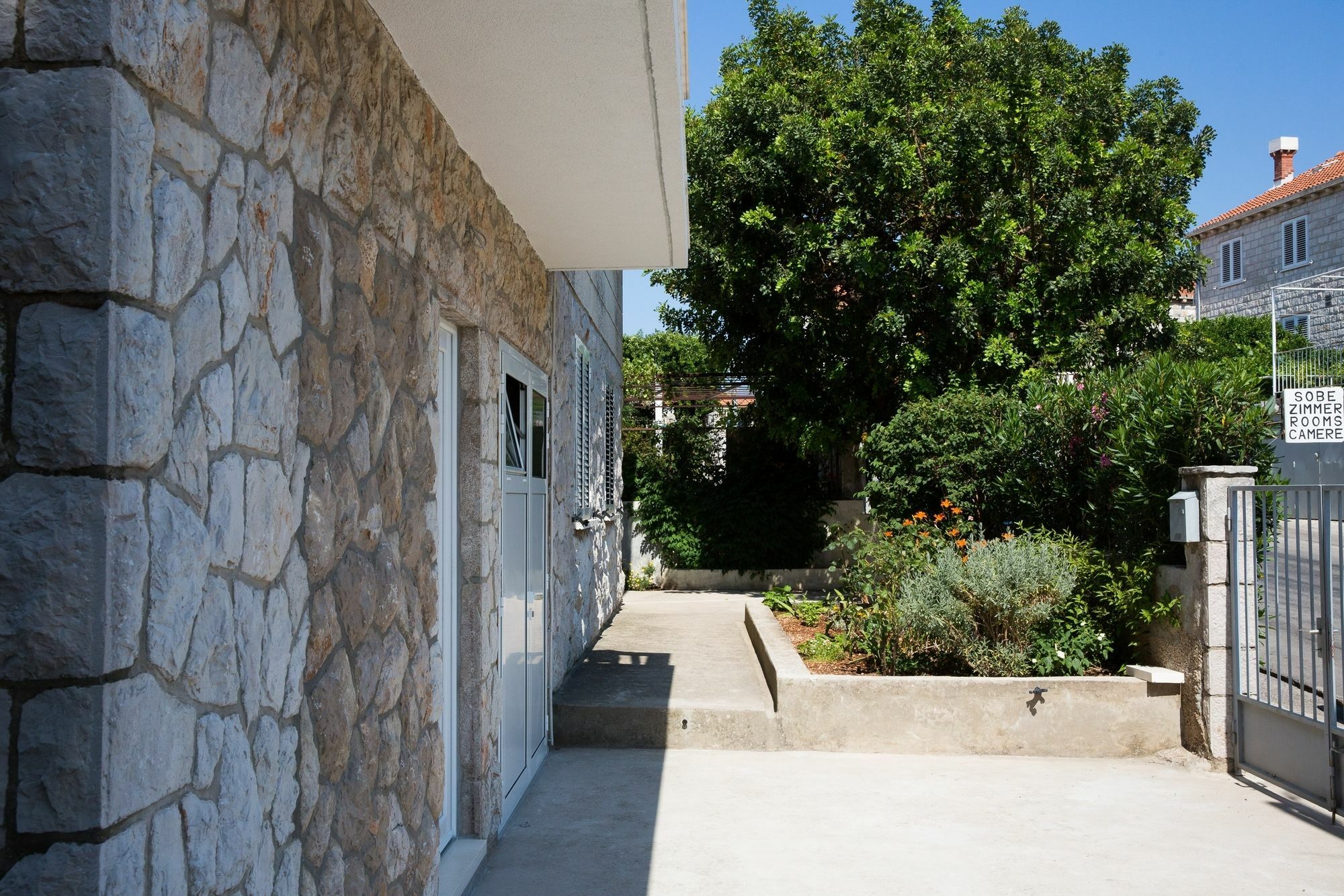 Aida Apartments And Rooms For Couples And Families Free Parking Dubrovnik Ngoại thất bức ảnh
